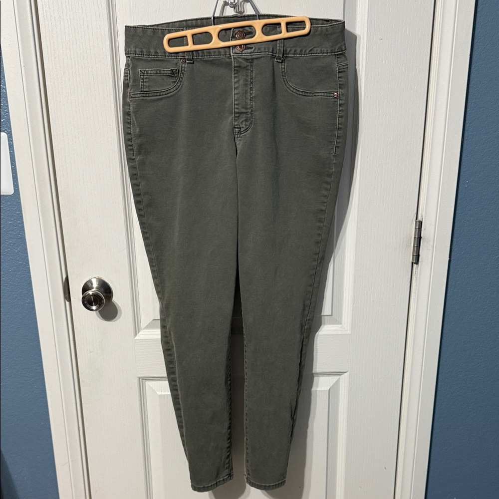 Maurice’s Olive Green Women's Jeans 16w